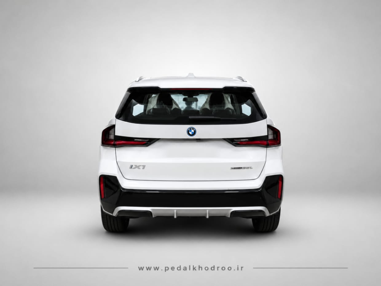 BMW iX1 - 4